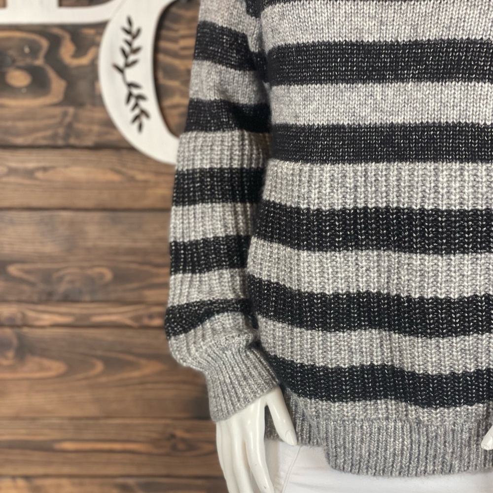 Banana Republic | Crew Neck Stripe Wool Blend Sweater Braided Cable Knit Chunky - Picture 3 of 8